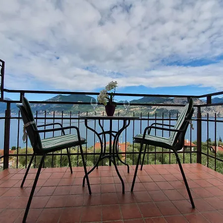 Casa Valenti Lägenhet Brenzone sul Garda