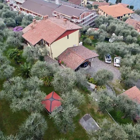 Casa Valenti شقة برنزوني سول جاردا