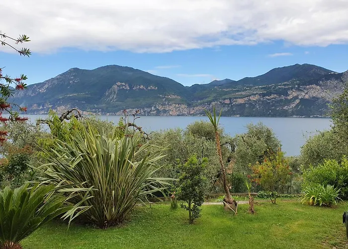 Apartment Casa Valenti Brenzone sul Garda